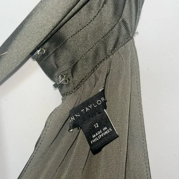 Ann Taylor - Size 12 halter maxi silky dress. In a eucalyptus green.NWT. - Picture 6 of 11